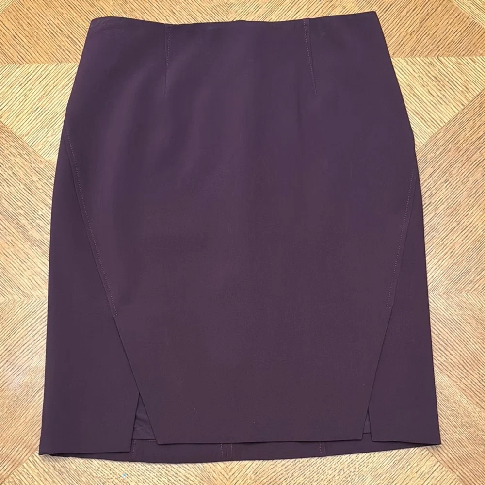 White House Black Market Burgundy Pencil Skirt Size 10 - Picture 2 of 10